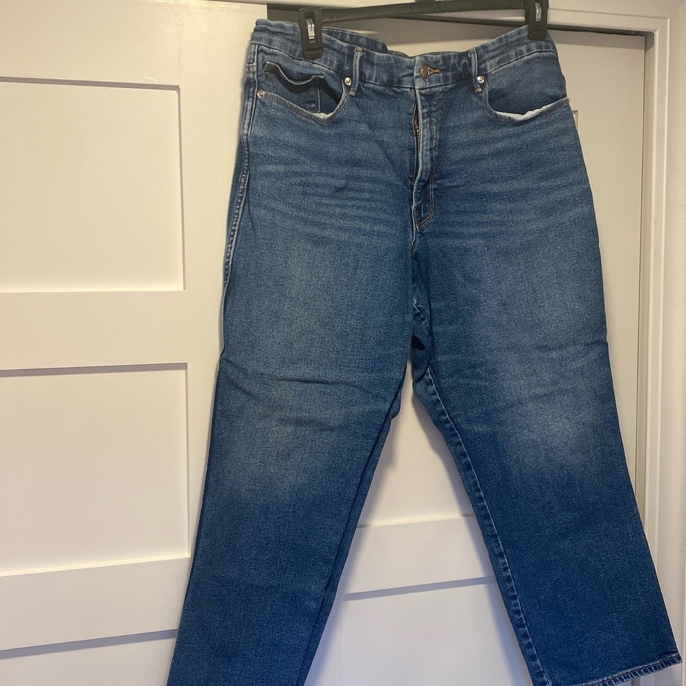 Good American Good Curve Straight Leg Jeans